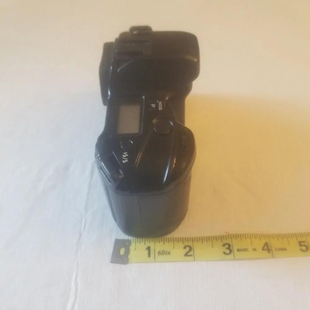 Minolta Maxxum 3Xi 35mm SLR Film Photography Black Camera Body Auto Focus Flash